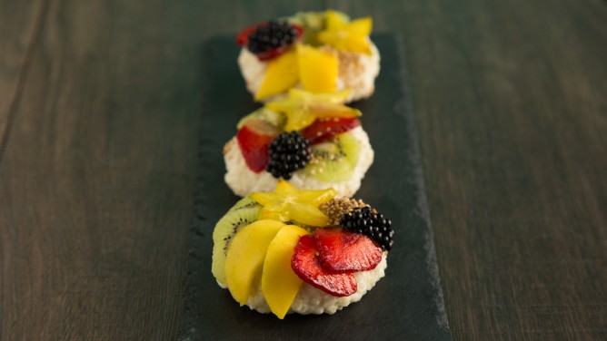 Sushi-Donuts mit Obst