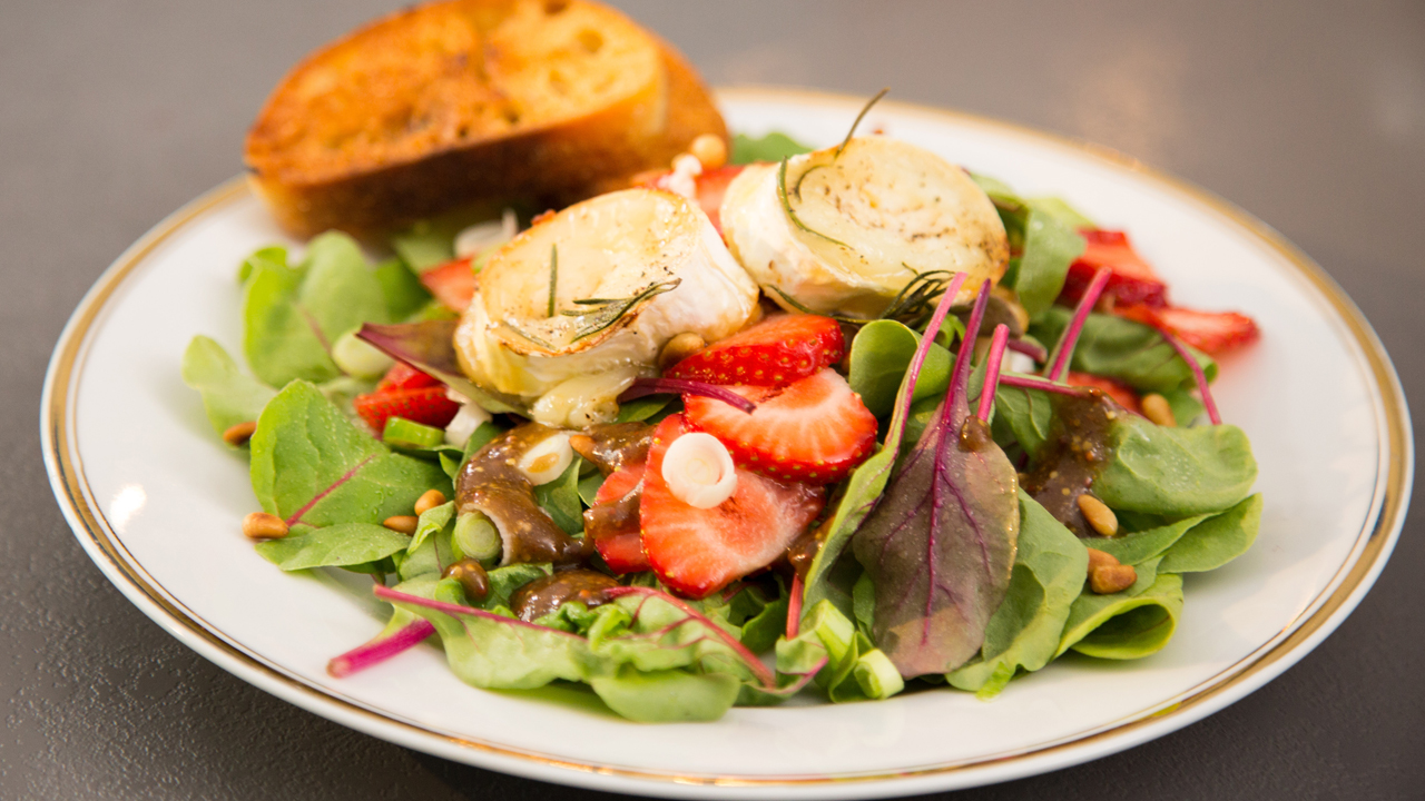 Salat Mit Ziegenkäsetaler salat mit ziegenkäsetaler