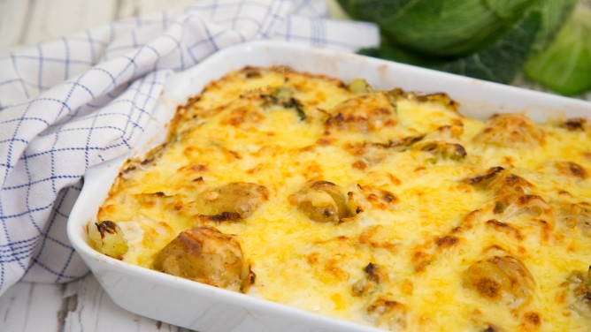 Wirsing-Kartoffel-Gratin mit Speck Wirsing-Kartoffel-Gratin mit Speck
